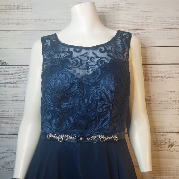 NWT Elizabeth K Lace Bodice Chiffon Navy Blue Semi-Formal Dress, Size M - Picture 3 of 16